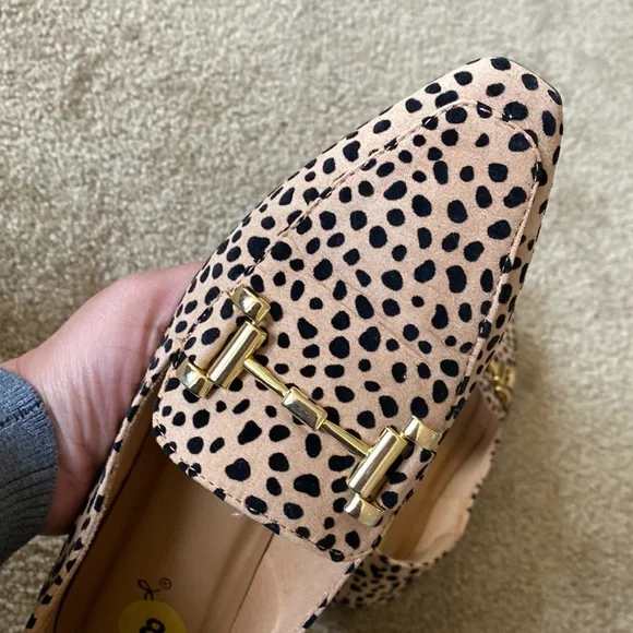 Size 8 animal print cute shoes - Picture 6 of 9